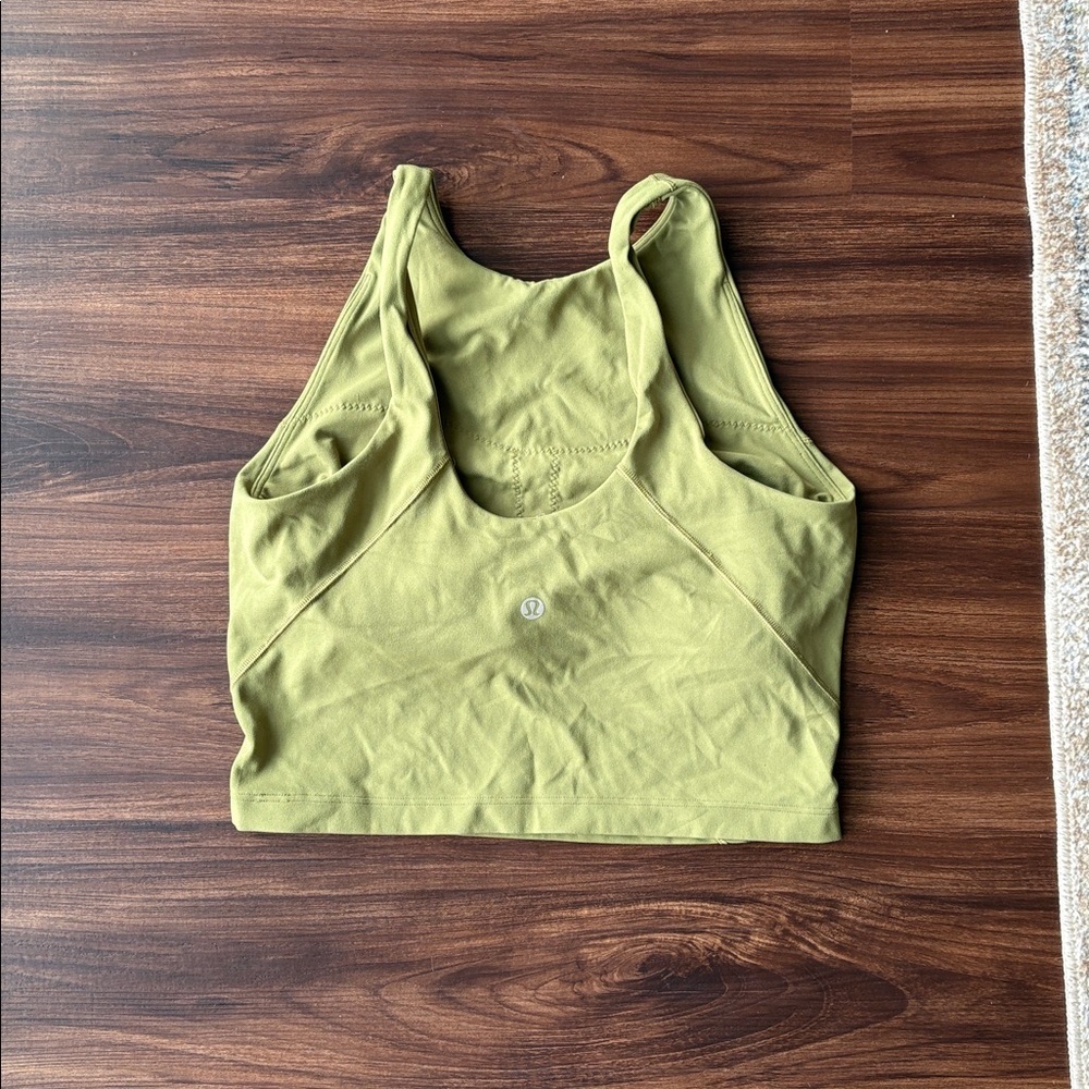 Green Lulu Crop - Picture 2 of 3